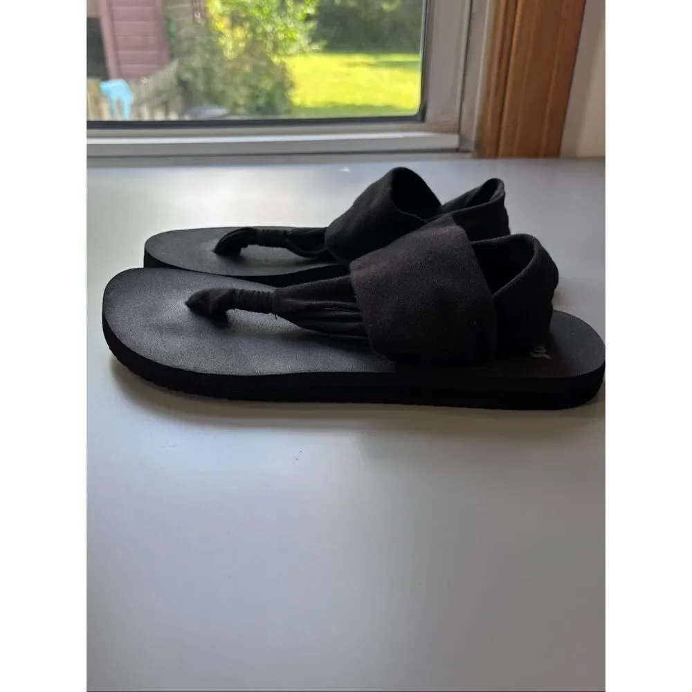 Sanuk footbed plastic recycled